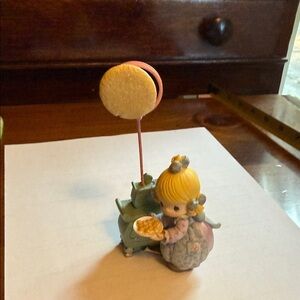 Precious Moments photo or recipe holder